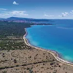 Stunning In Pag With House Sea View Pag Town