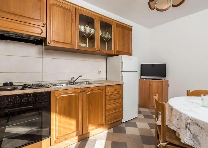 Stunning In Pag With House Sea View Апартаменты *