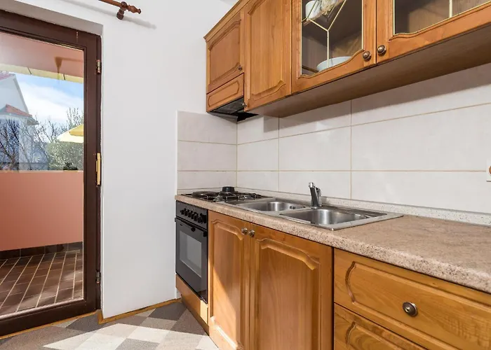 Stunning In Pag With House Sea View Апартаменты Паг