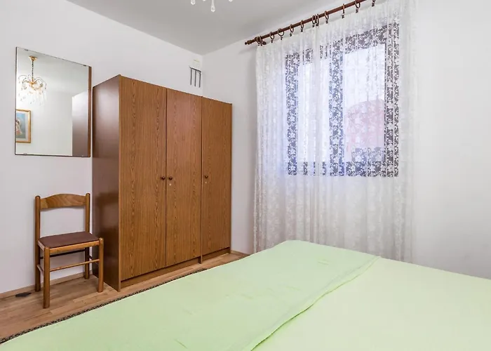아파트 Stunning In Pag With House Sea View *